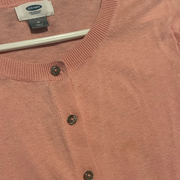 ⭐️3 for $20⭐️ Old Navy Pink Crew Neck Cardigan - size medium - Picture 3 of 3